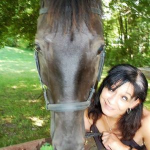 Meet your Posher, Stefanie